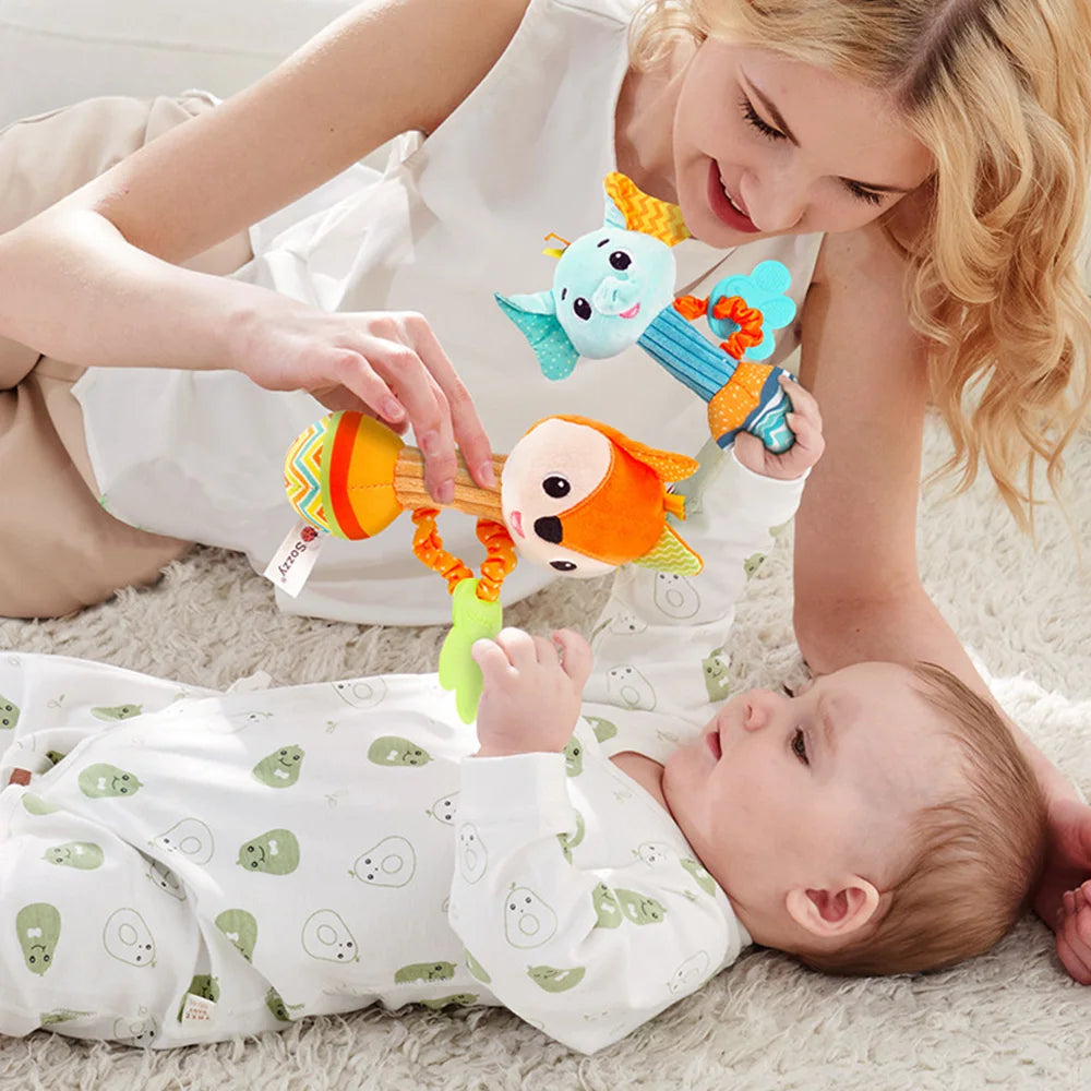 Snuggle Shake: Sonajero sensorial de peluche para bebés
